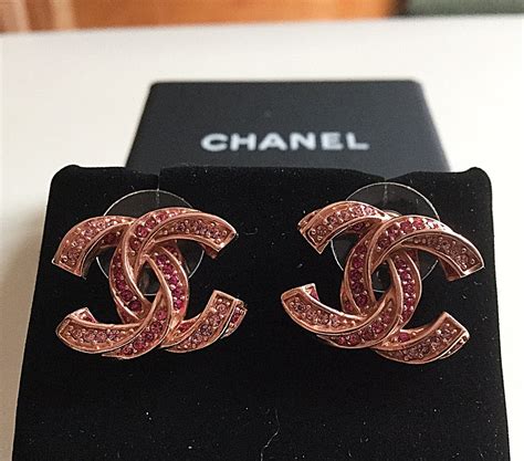 chanel rosegold scam|how to spot Chanel jewelry.